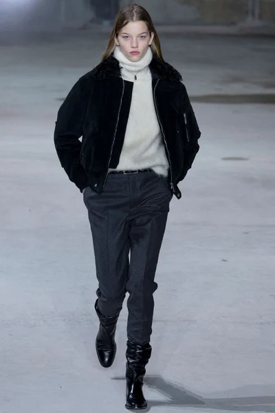 Look 38